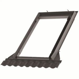 Raccord Velux EDW 0000 UK04 pose sur tuiles